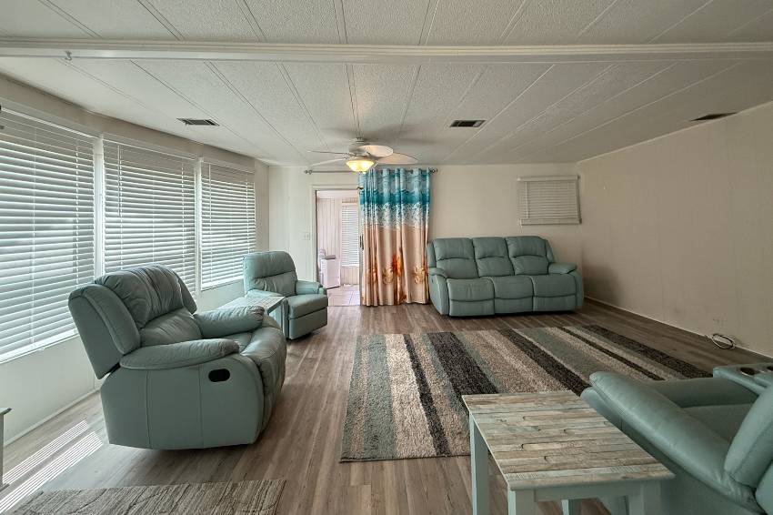 57 Colony Dr a Ellenton, FL Mobile or Manufactured Home for Sale